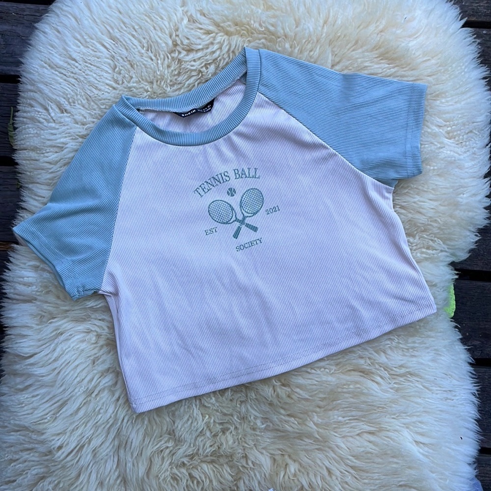 4 FOR $25 - NWOT Ribbed Graphic Baby Tee